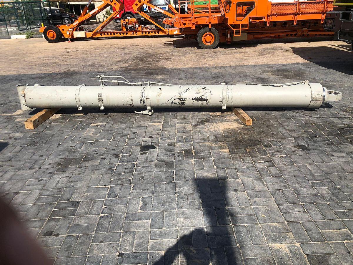 Used Tadano ATF-80 Boom Lift Hydraulic Cylinder