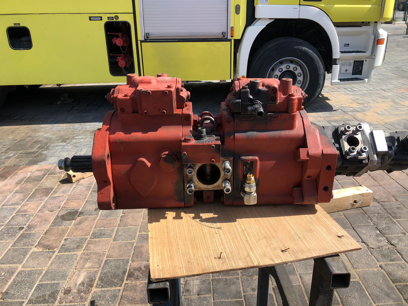 Used Tadano ATF-80 Hydraulic Pump with Pilot Pressure and Steering Pump