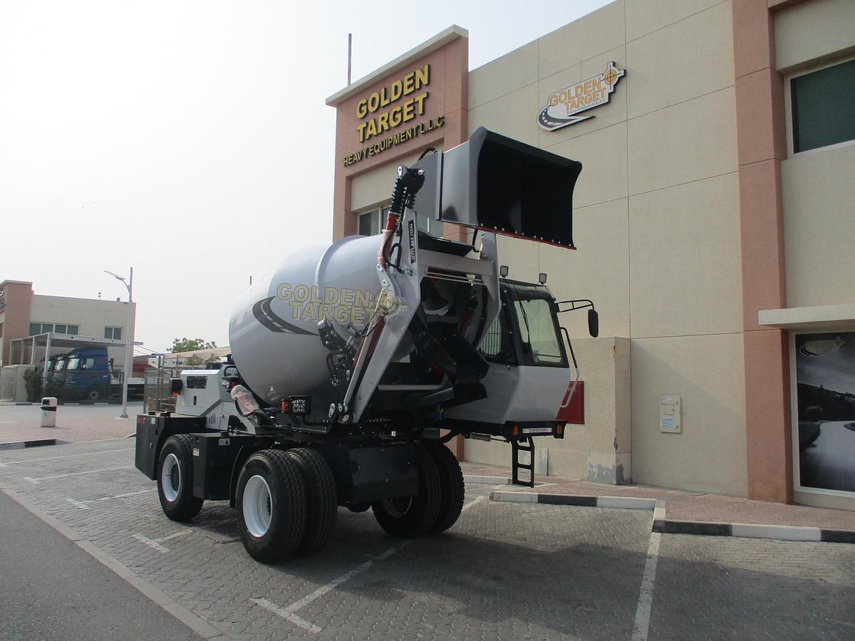 2025 SOLUTION H35 Self Loading Mixer