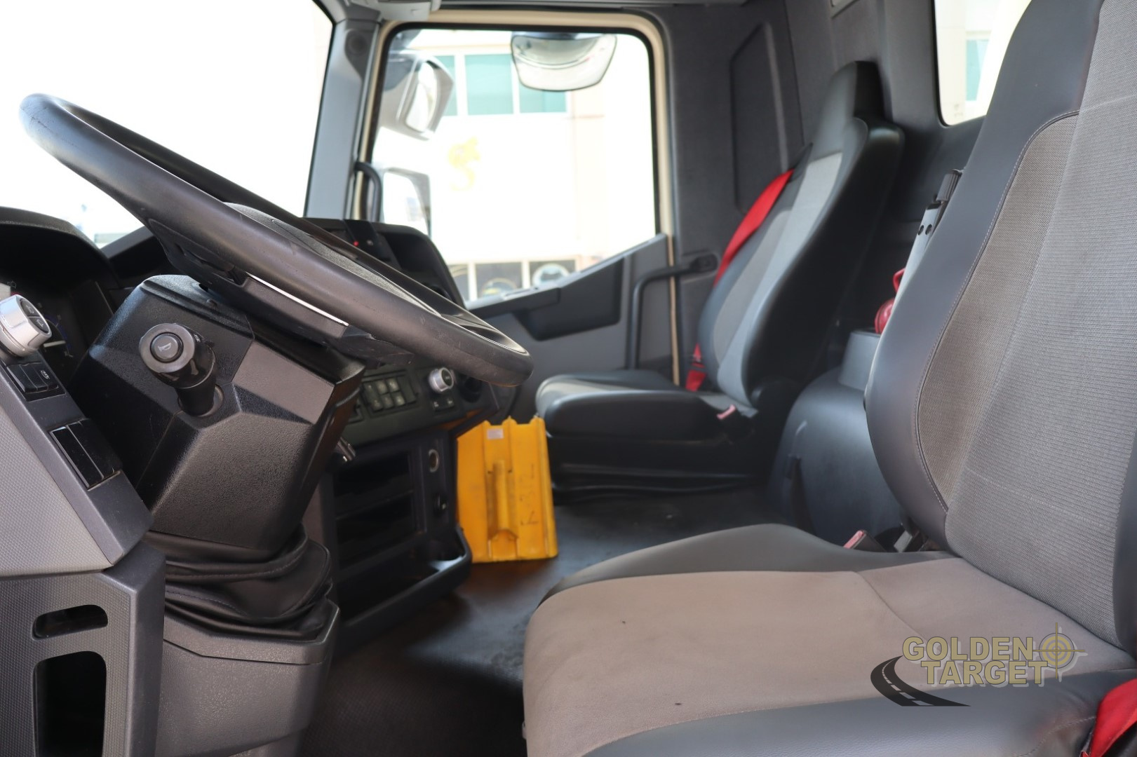 2019 Renault K380-49011749