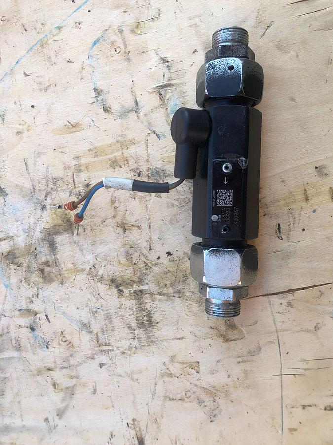 Used Tadano ATF-80 Pressure Sensor
