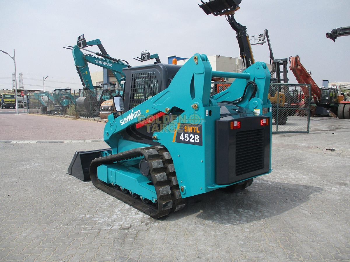 SUNWARD SWTL4528 Crawler Skid Steer 2025