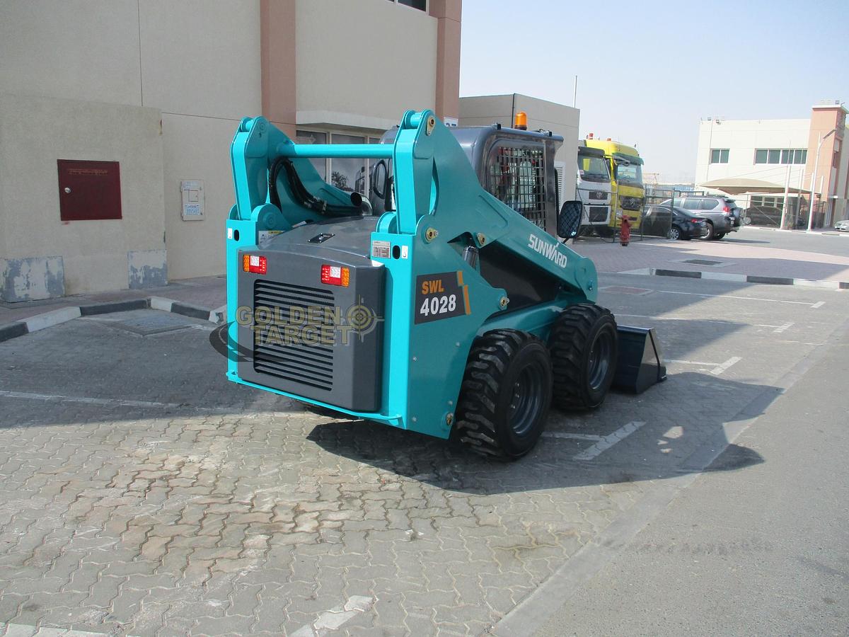 2025 SUNWARD SWL4028 Skid Steer Loader