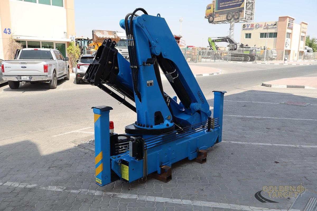 New CLW SQZ200-3 Knuckle boom (10-ton) Crane 2026