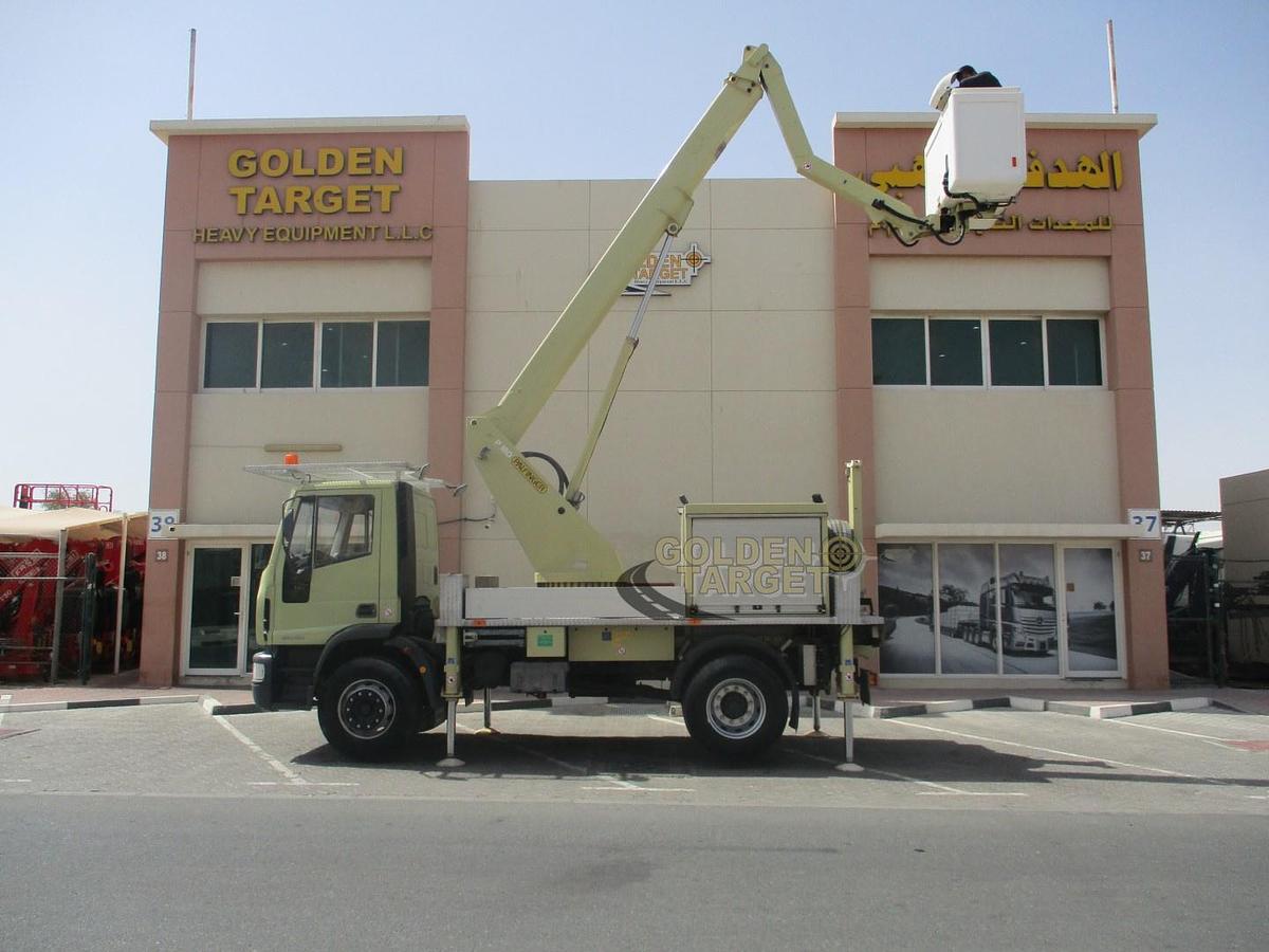 Used IVECO Euro Cargo 180E28 4x2 PALFINGER P180 Manlift 2012