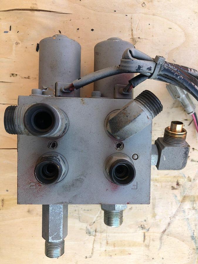 Used Tadano ATF-80 Holding Valve with Solenoid