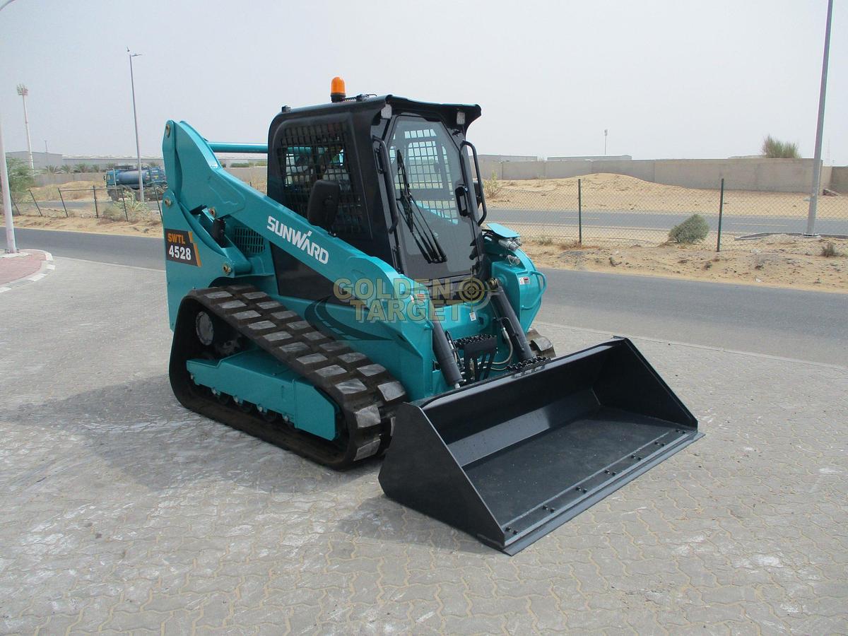 SUNWARD SWTL4528 Crawler Skid Steer 2025