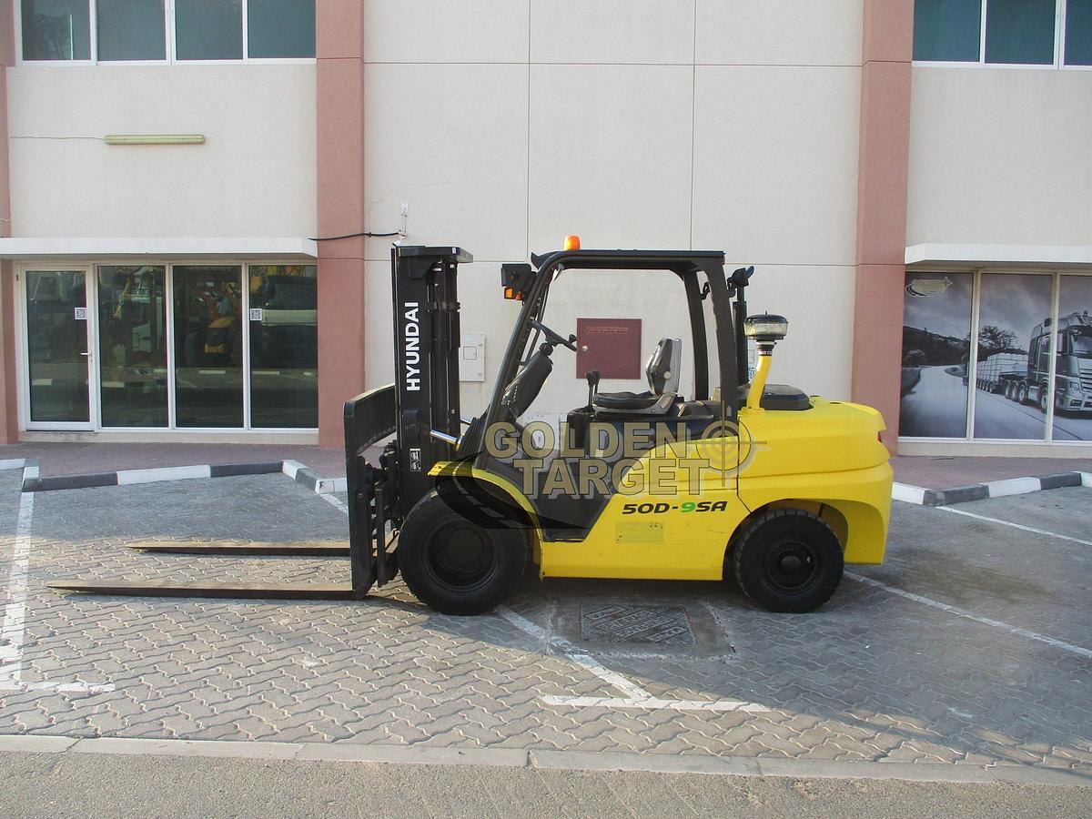 Used Hyundai 50D-9SA Diesel Forklift 2014