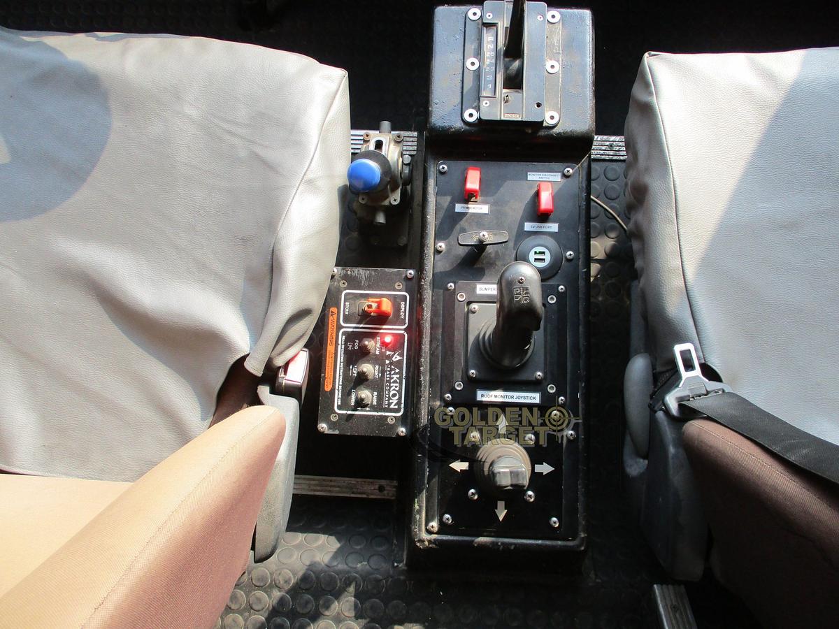 Used REYNOLDS BOUGHTON BARRACUDA 6×6 AIRPORT FIRE TRUCK 1994