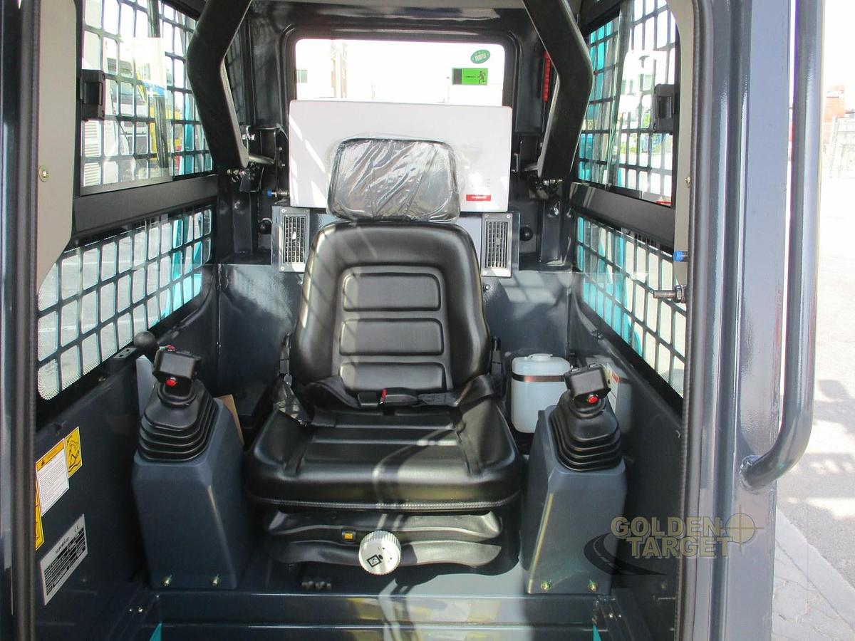  SUNWARD SWL4028 Skid Steer Loader 202`6