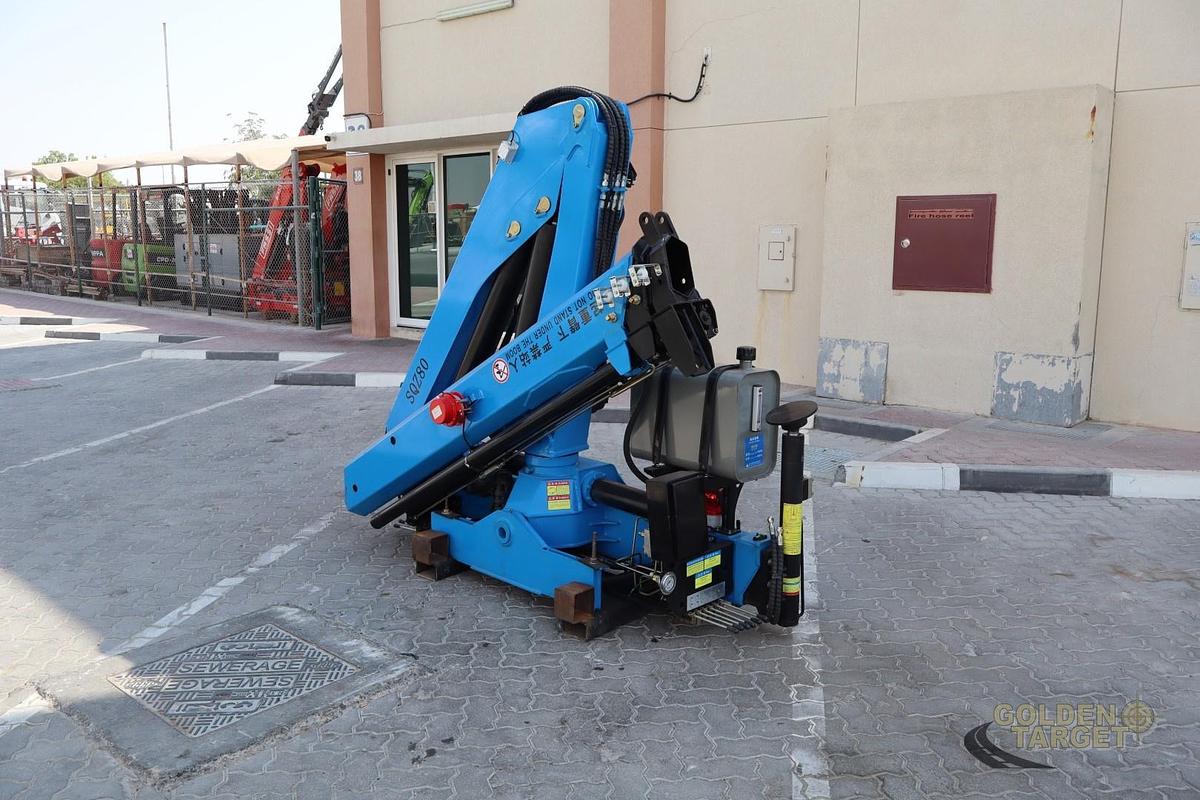 New CLW SQZ80-2 Knuckle boom (4-ton) Crane 2026