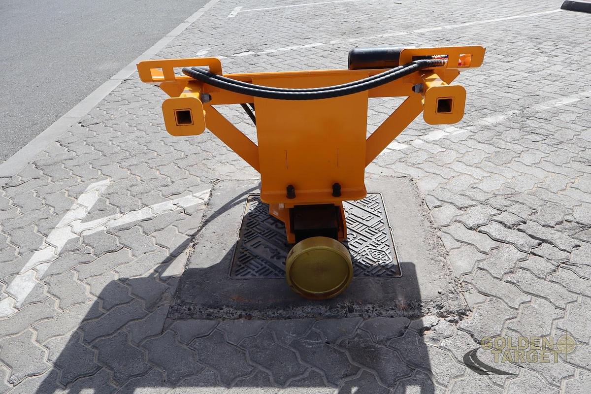 New GIYI AD680 Skid Steer Post Driver 2026