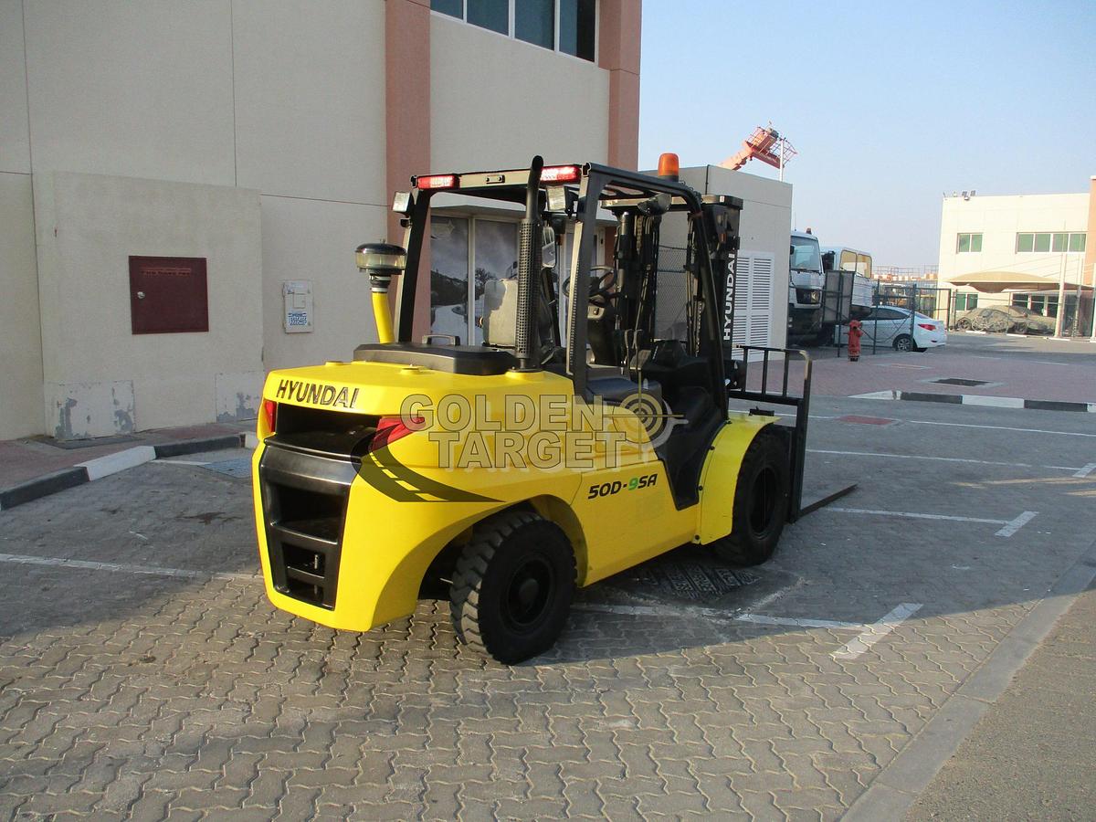 Used Hyundai 50D-9SA Diesel Forklift 2014