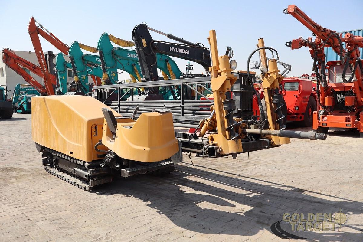 Used VERMEER D33x44 horizontal directional drilling (HDD) machine 2000