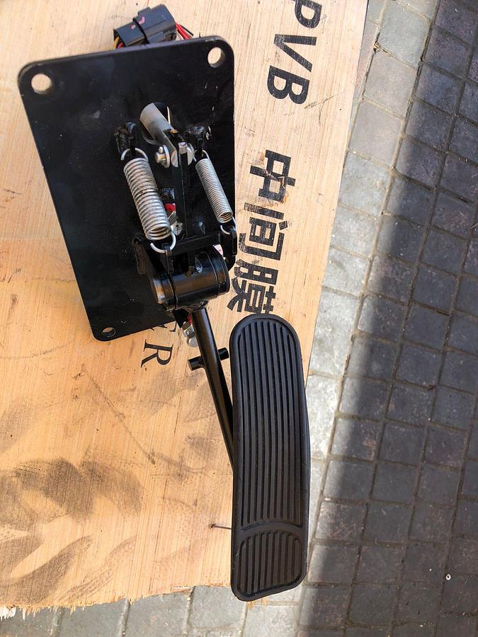 Used Tadano ATF-80 Electronic Accelerator Pedal  with TPS