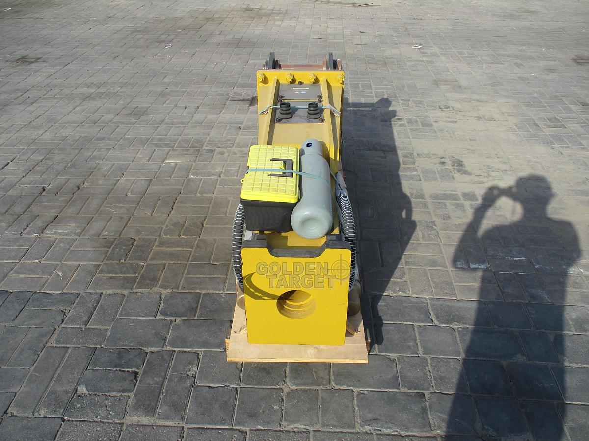Used 2025 Lyals Lyals ALS1000 Hydraulic Breaker