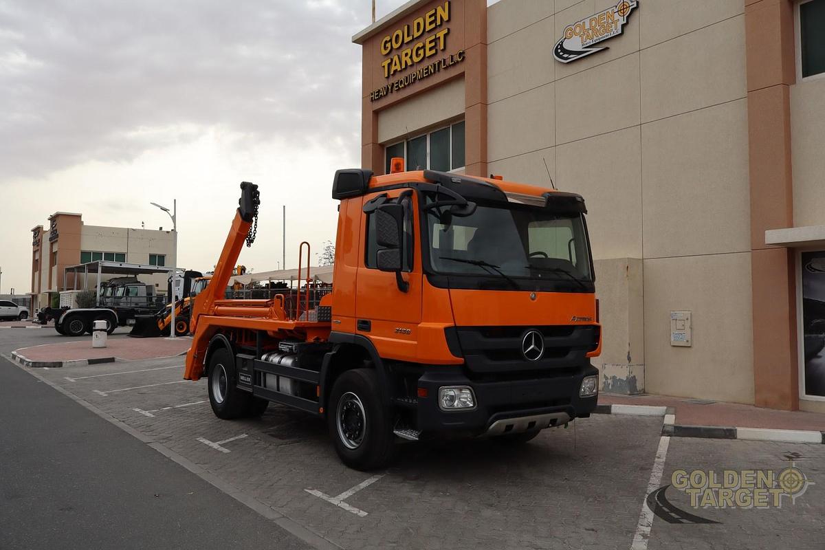 Used Mercedes Actros 2136 4x2 Skip Loader 2012