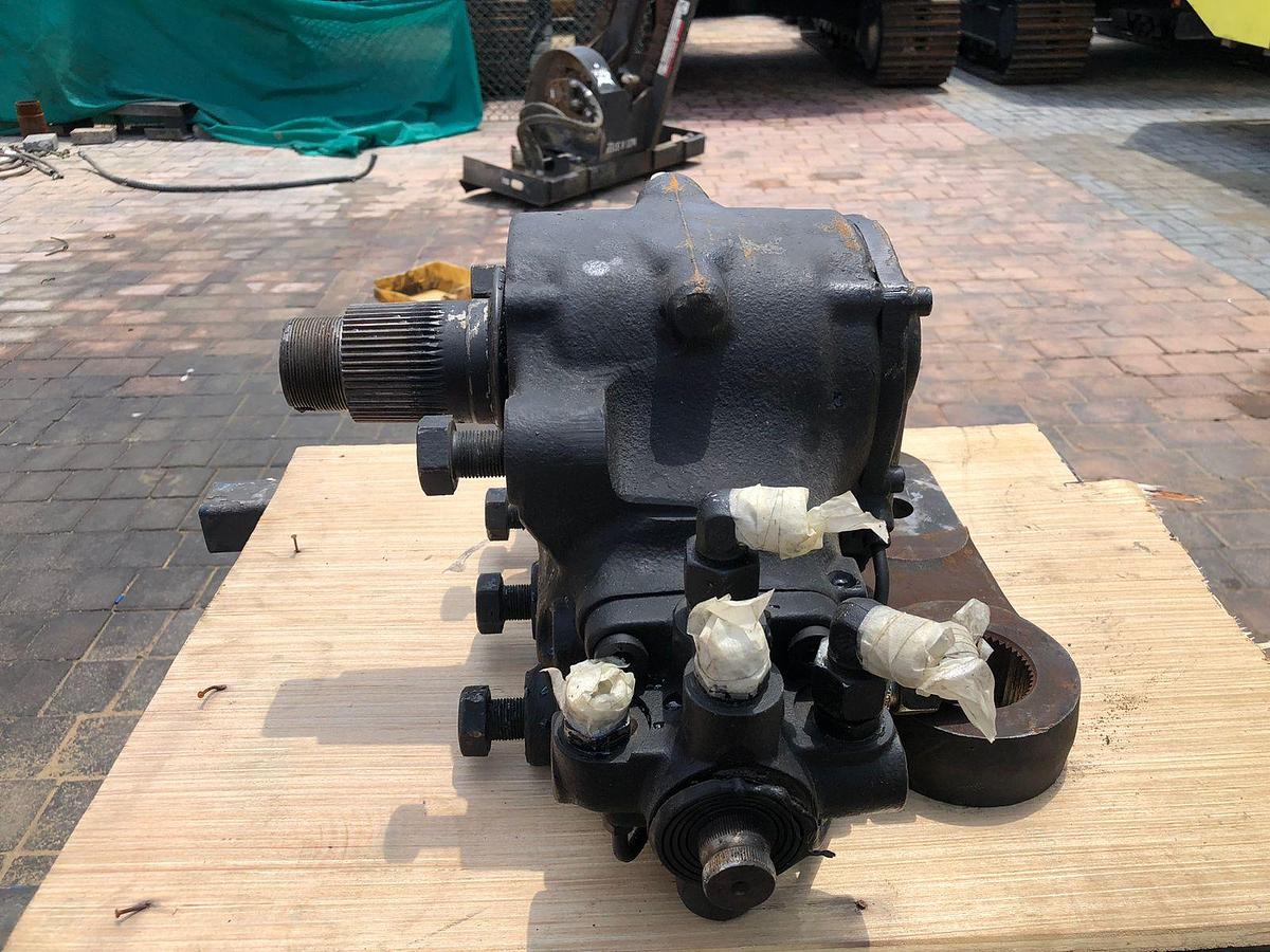 Used Tadano ATF-80 Power Steering Gearbox