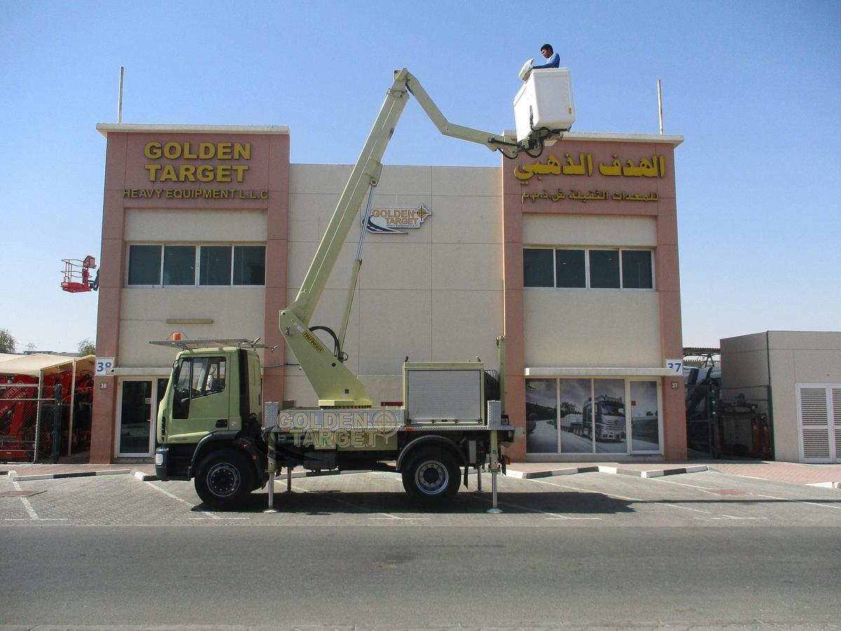 Used IVECO Euro Cargo 180E28 4x2 PALFINGER P180 Manlift  2012