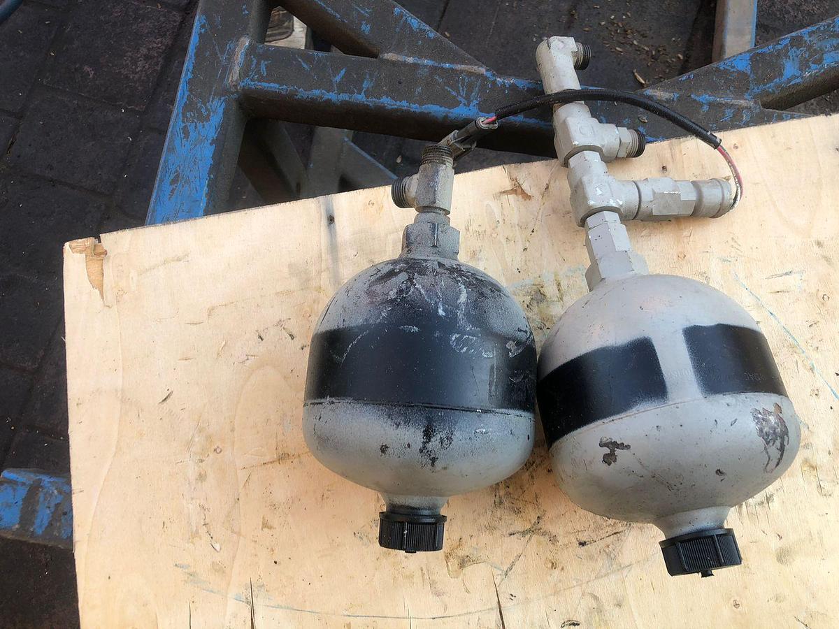 Used Tadano ATF-80 Diaphragm Accumulator for Swing