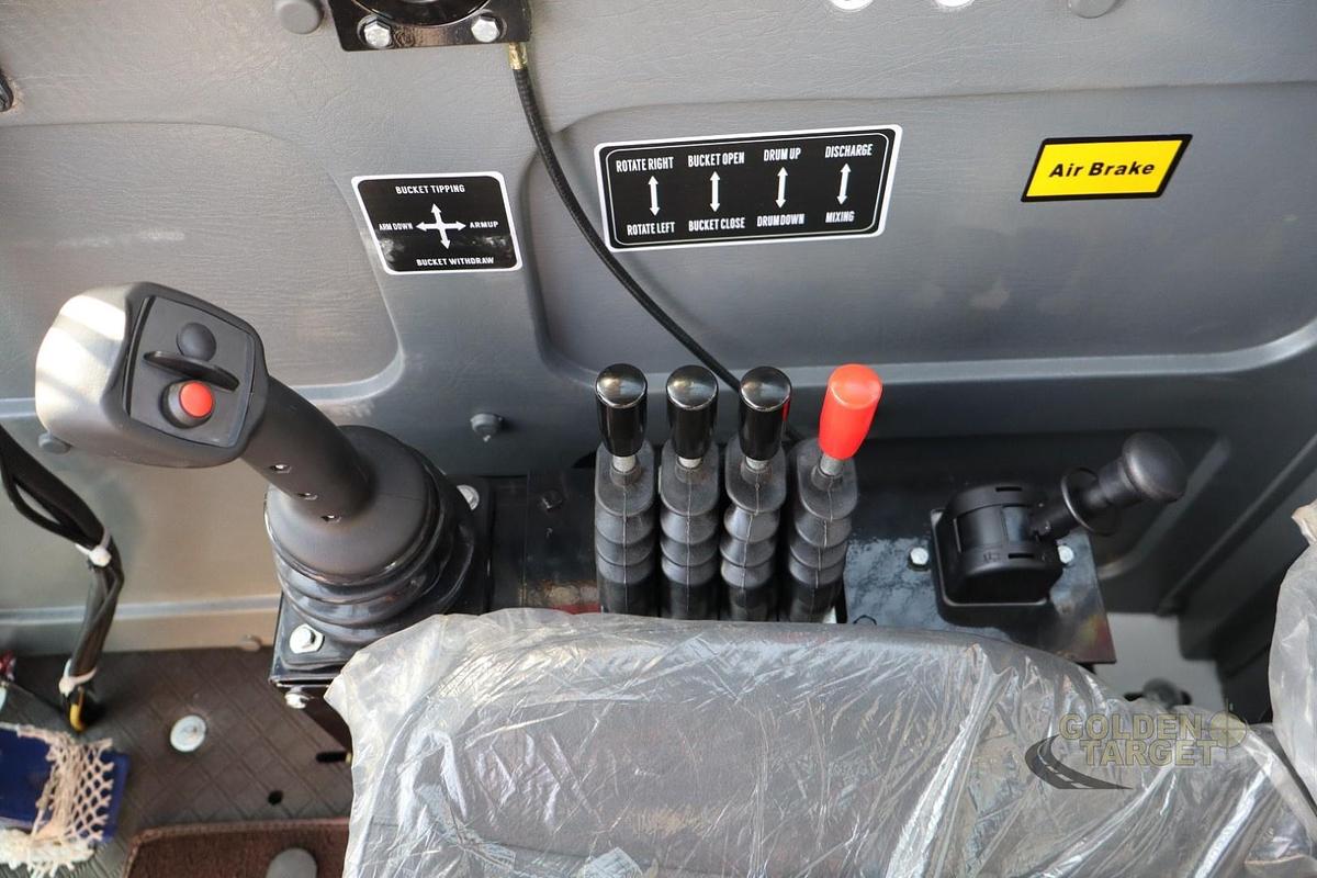 SOLUTION SC25 Self Loading Mixer 2026