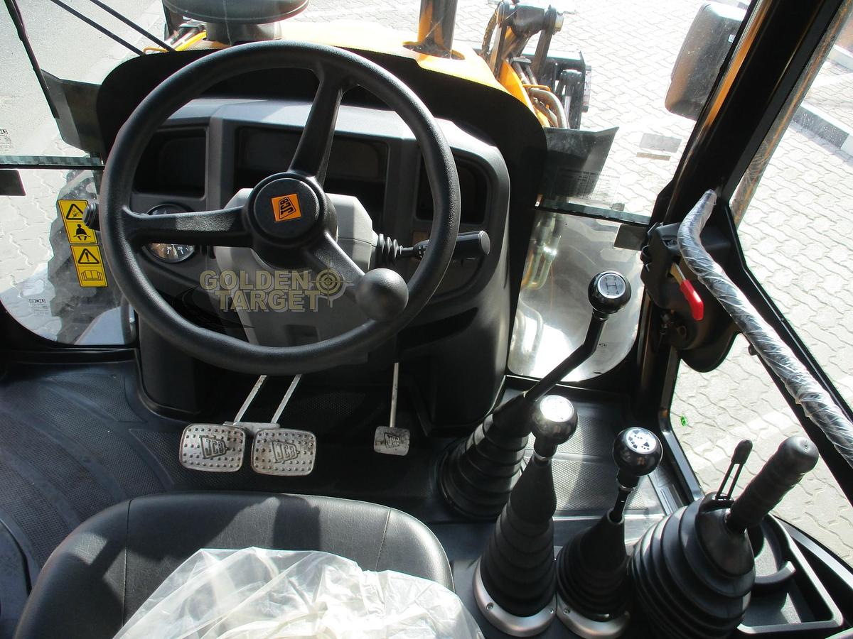 2025 JCB 3DX Plus 4x4 Backhoe Loader