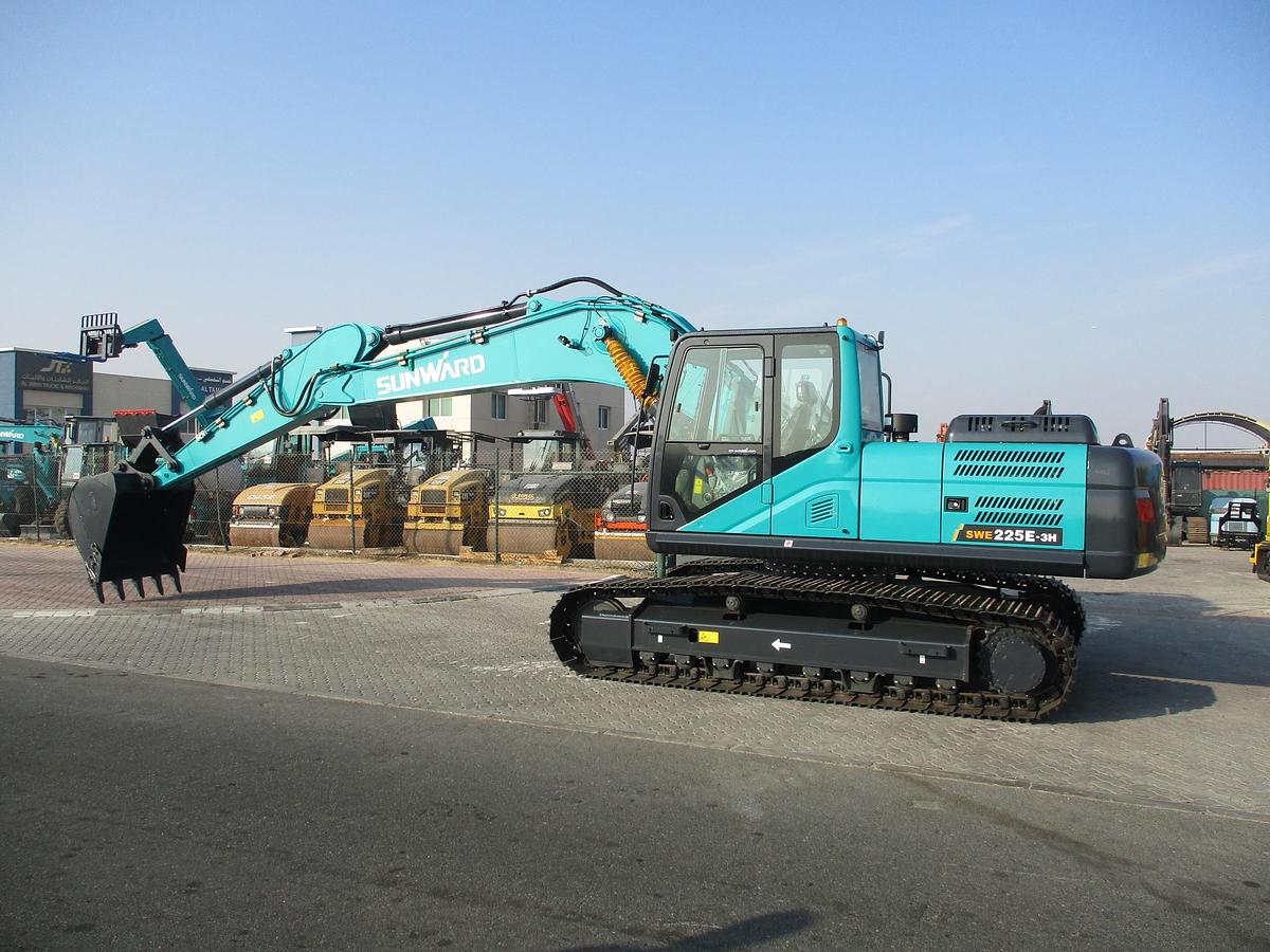 SUNWARD SWE225E-3H Hydraulic Excavator 2024