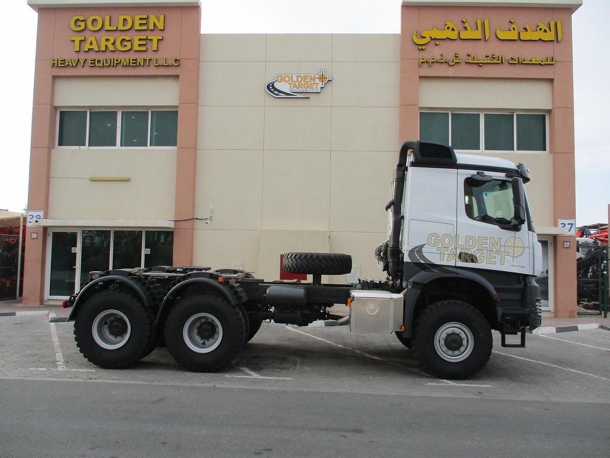 Mercedes Arocs 3342 6x6 Head Truck 2024