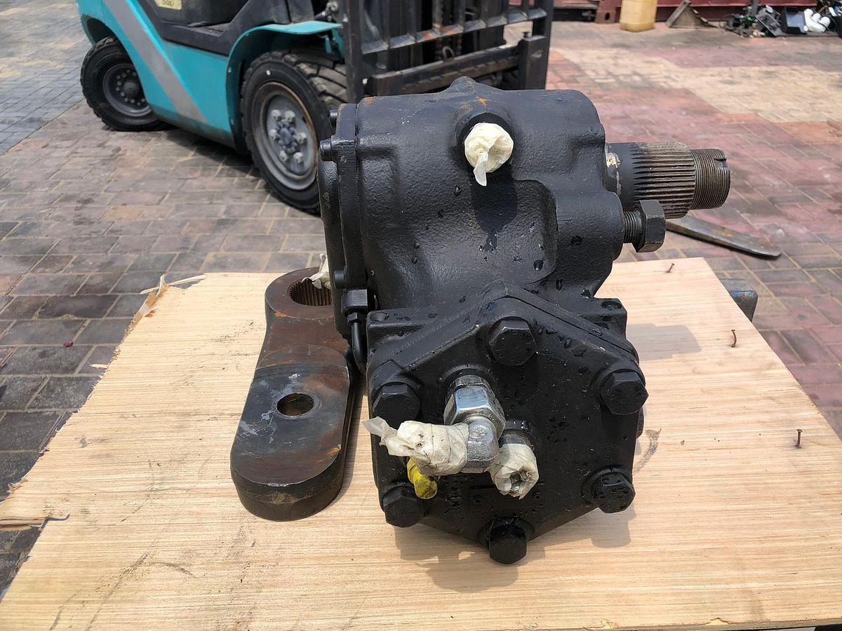 Used Tadano ATF-80 Power Steering Gearbox