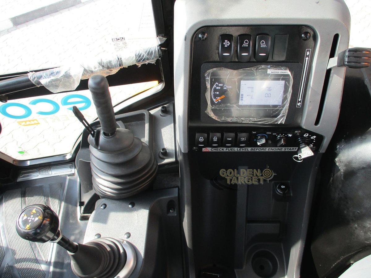 JCB 3DX PLUS 4x4 Backhoe Loader 2025