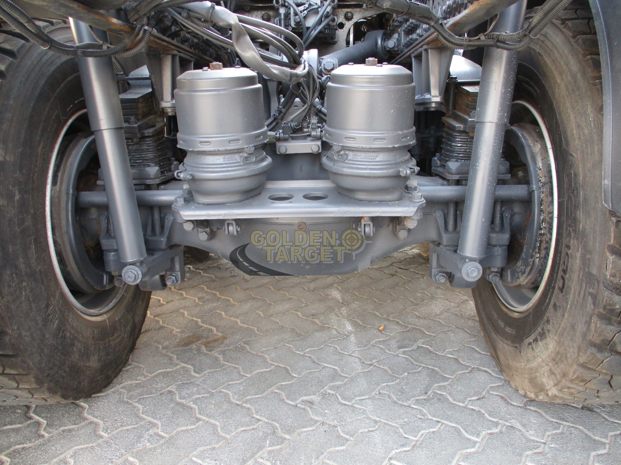 2017 MERCEDES Arocs 3363-17965608