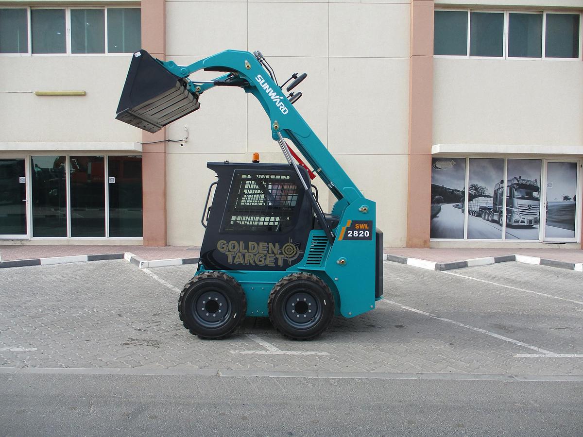 2025 SUNWARD SWL 2820 Skid Steer Loader