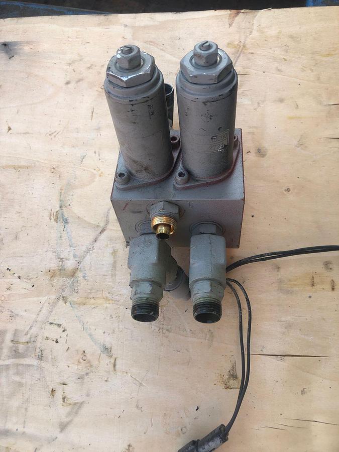 Used Tadano ATF-80 Pilot Valve