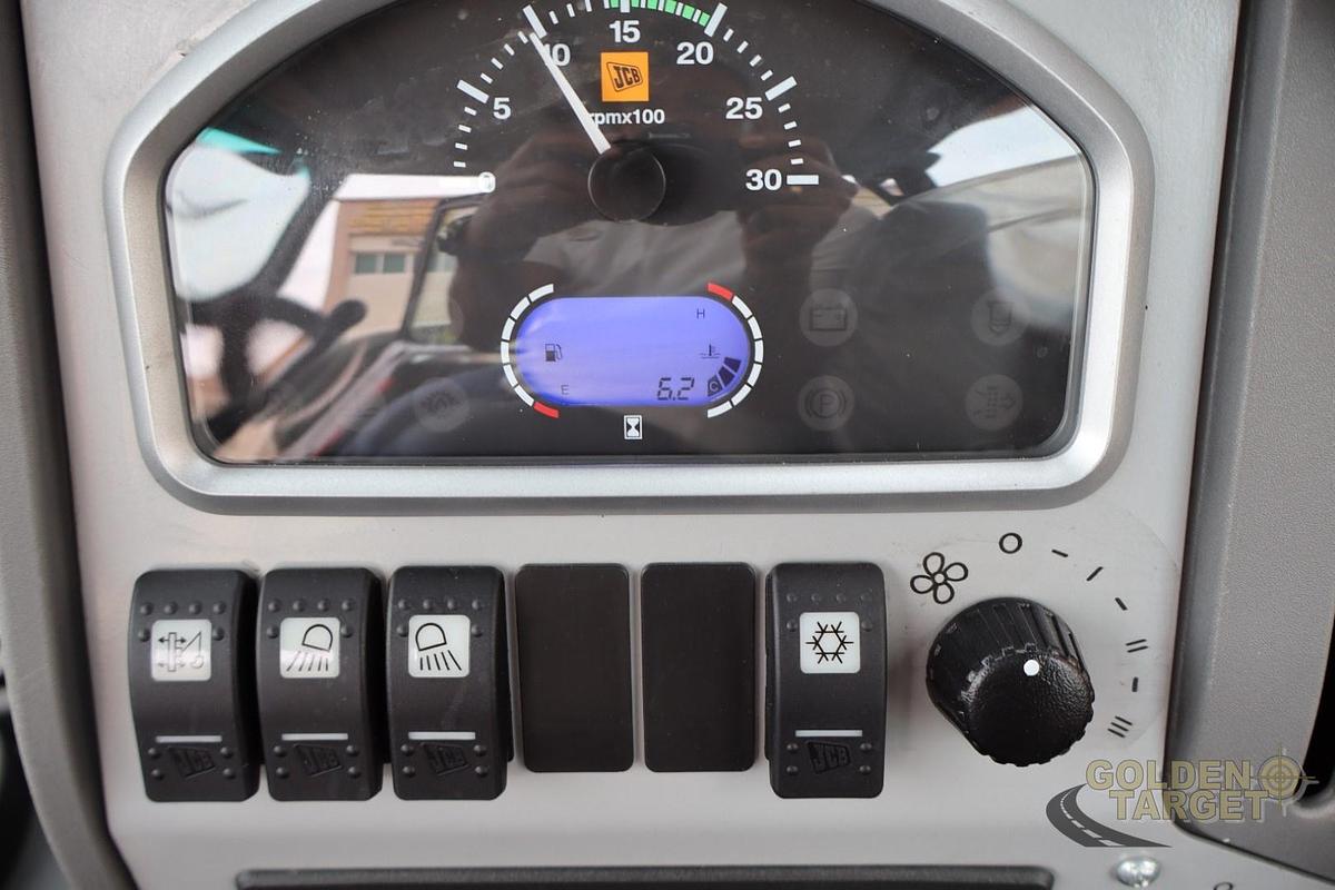 JCB 3DX PLUS 4x4 Backhoe Loader 2026