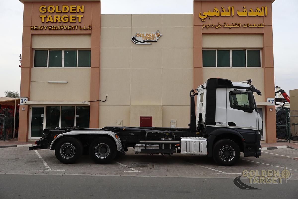 Used Mercedes Arocs 2545 6x2 Hook Loader 2017