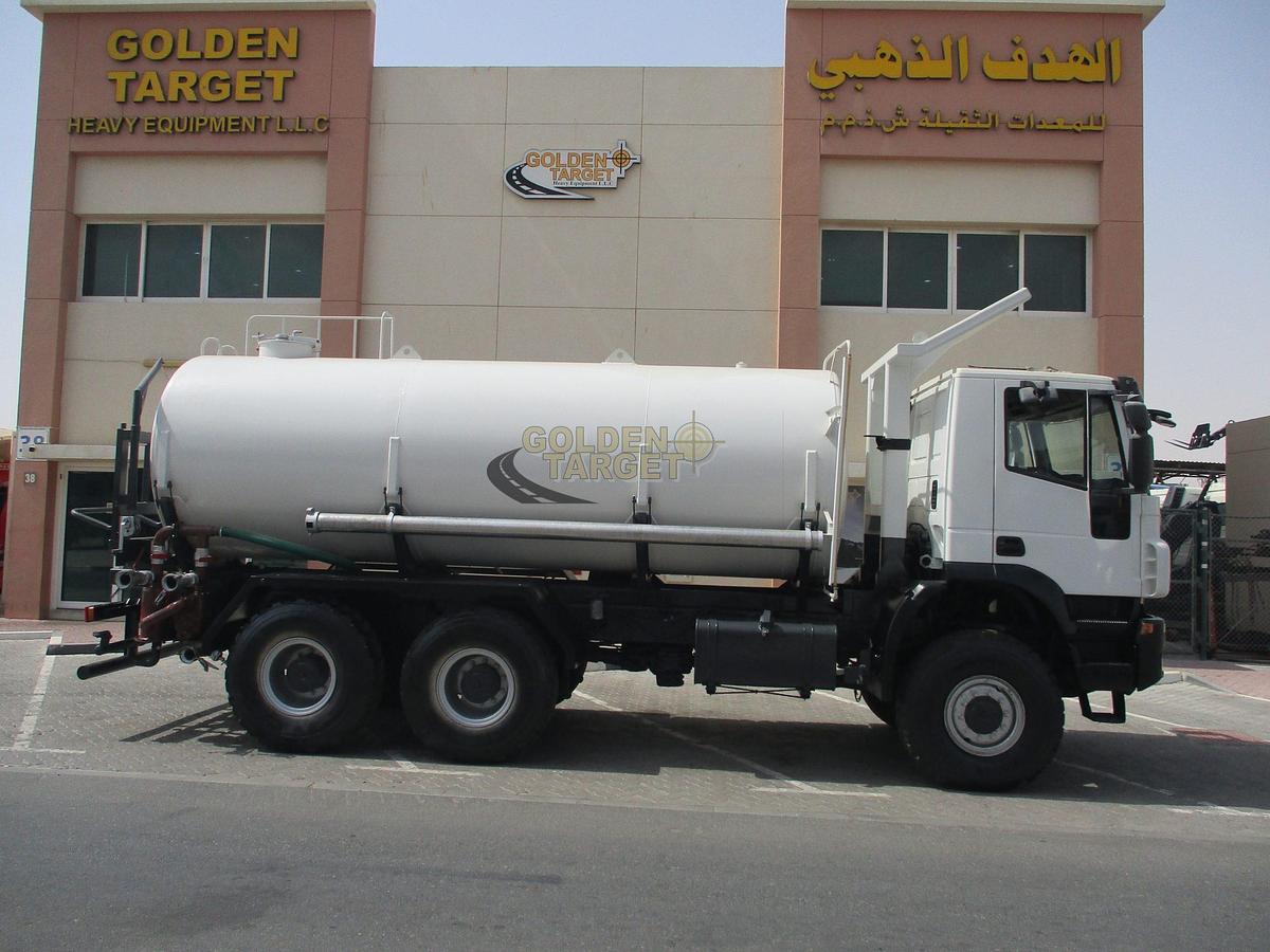 Used IVECO TRAKKER 380 6x6 Tanker Truck 2012