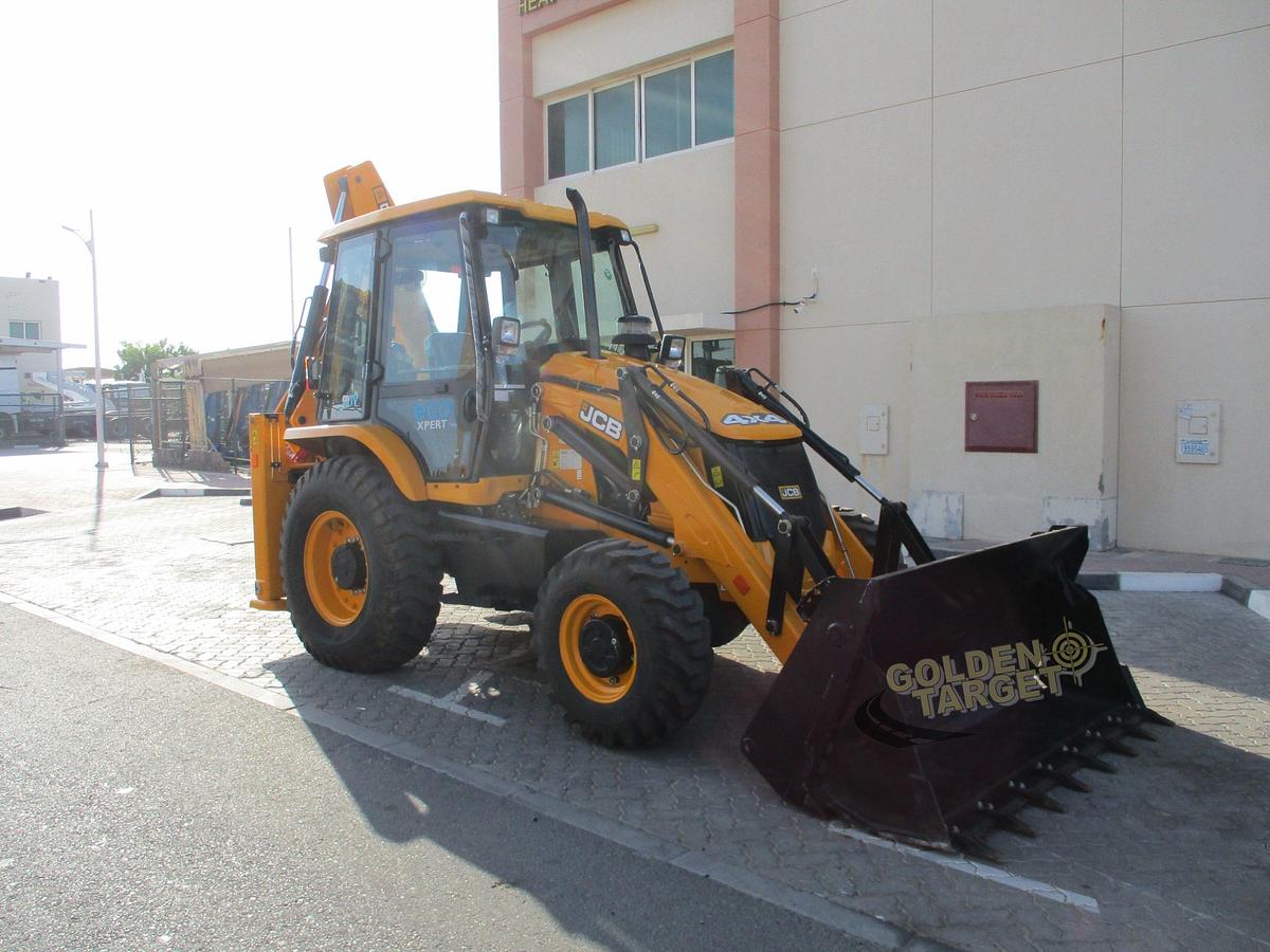 JCB 3DX PLUS 4x4 Backhoe Loader 2024