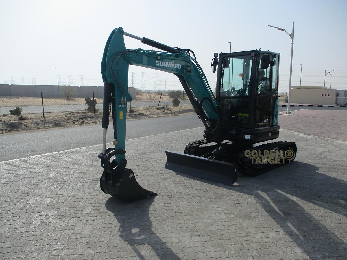 2024 SUNWARD SWE35UF Mini Excavator