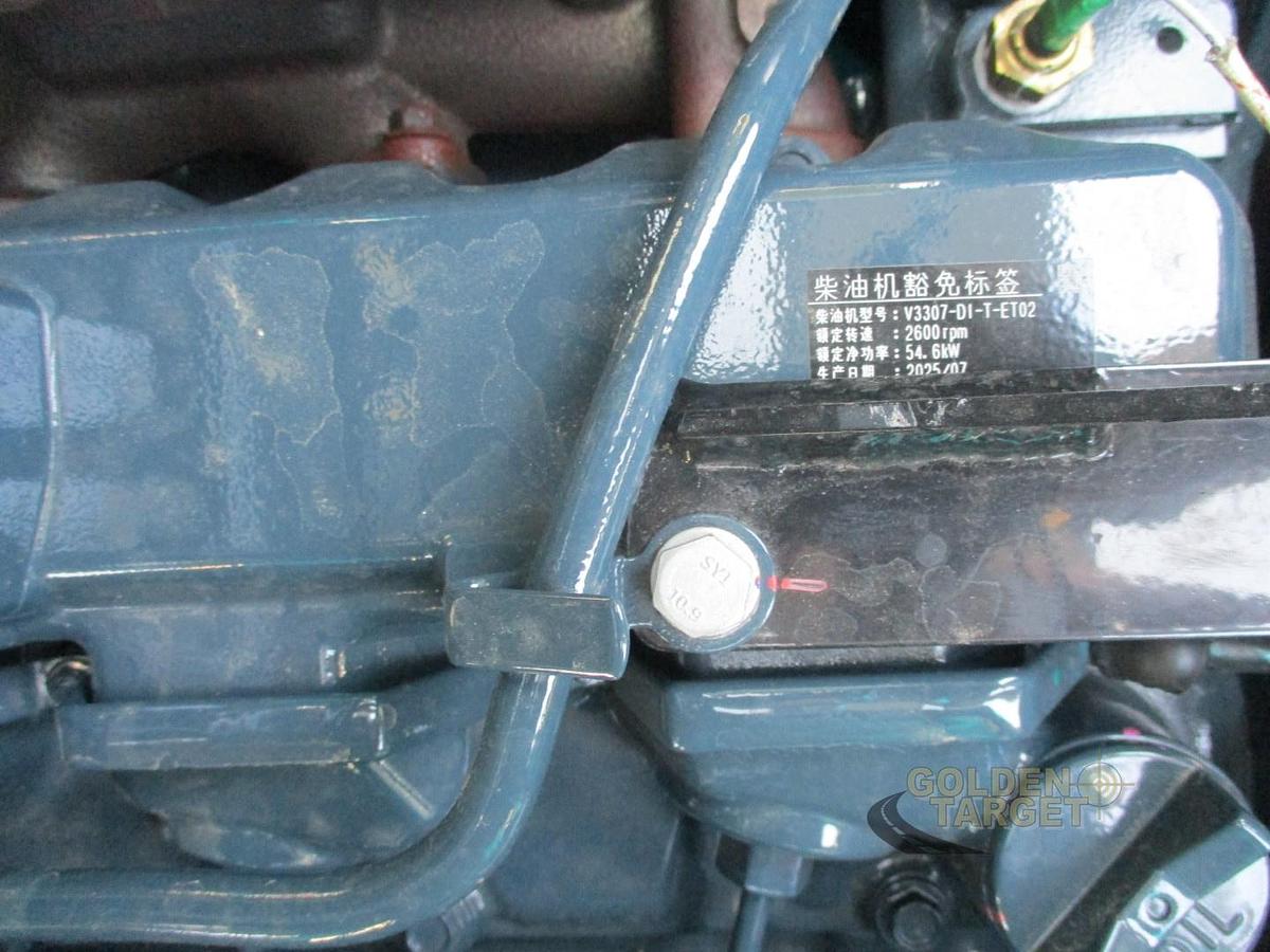  SUNWARD SWL4028 Skid Steer Loader 202`6