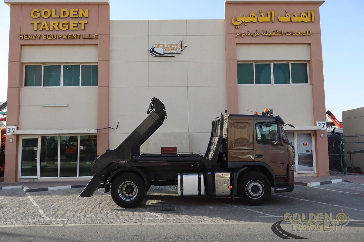 Used VOLVO FM440 4x2 Skip Loader 2013