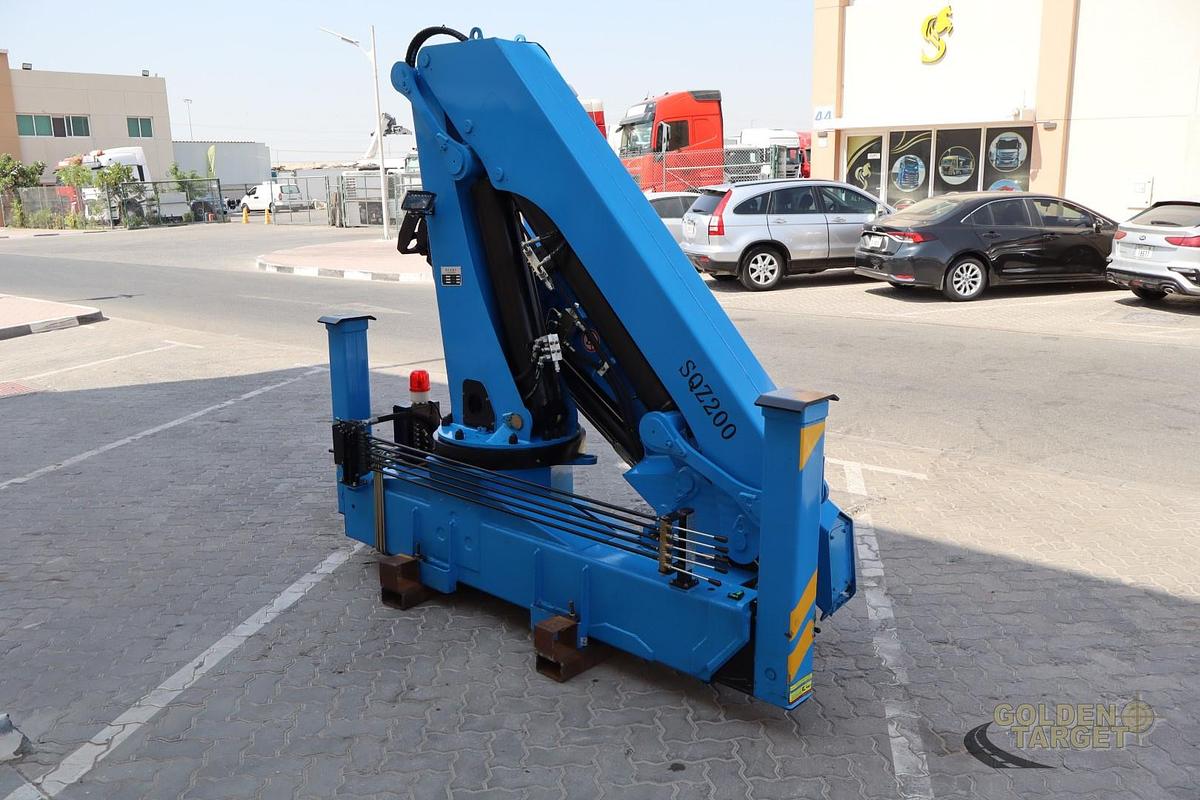 New CLW SQZ200-3 Knuckle boom (10-ton) Crane 2026