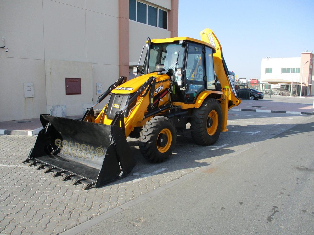 JCB 3DX PLUS 4x4 Backhoe Loader 2024