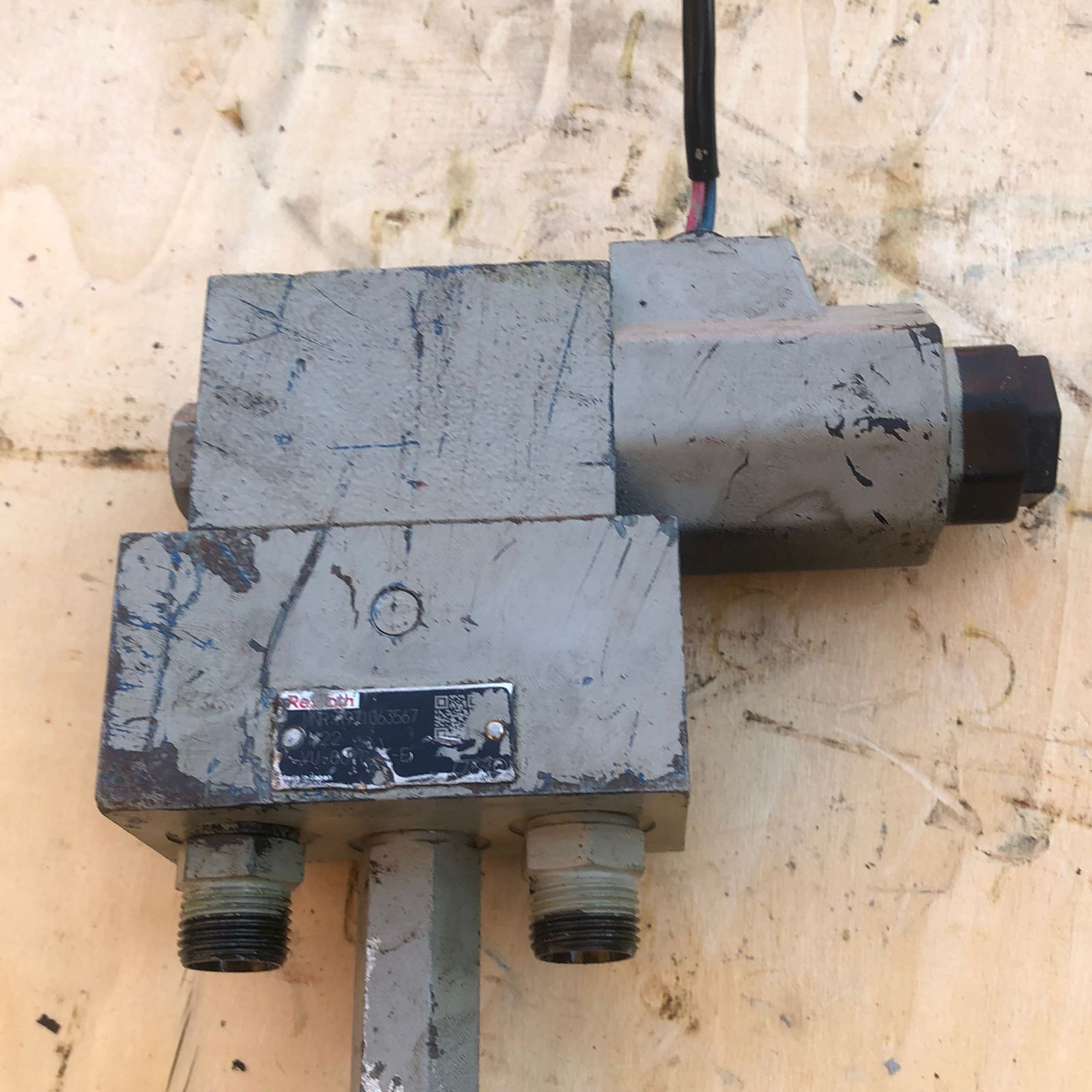 Used Tadano ATF-80 Solenoid Valve with Single Way Block