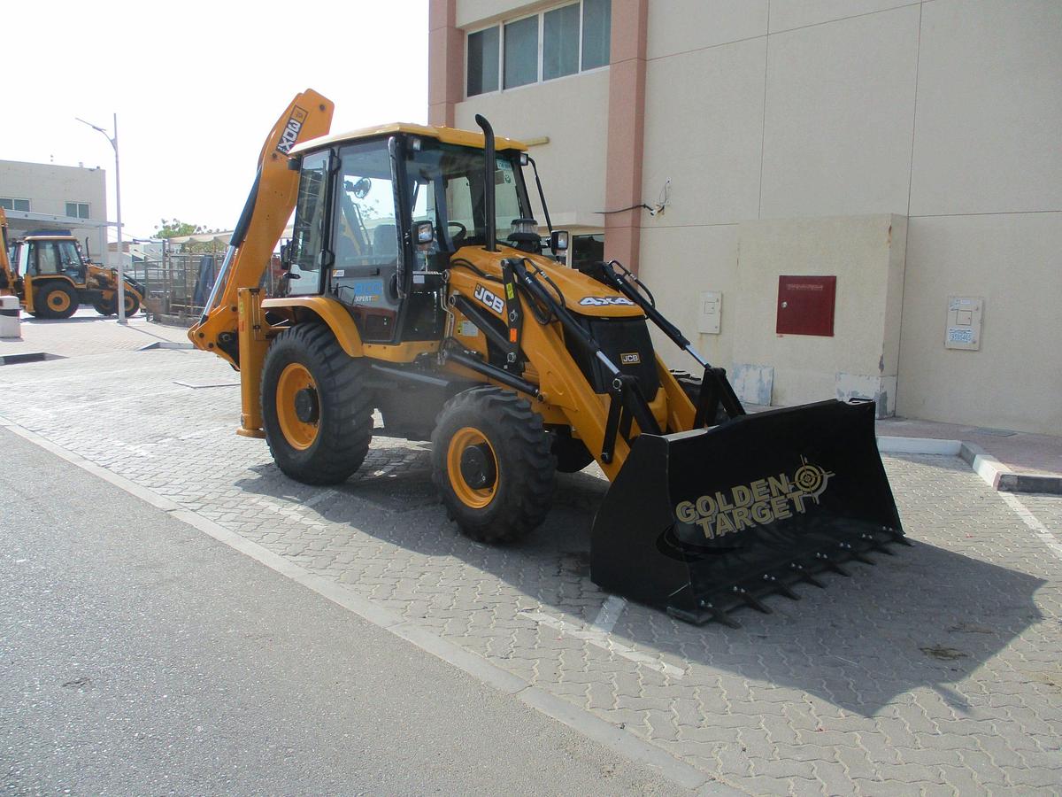 JCB 3DX PLUS 4x4 Backhoe Loader 2025