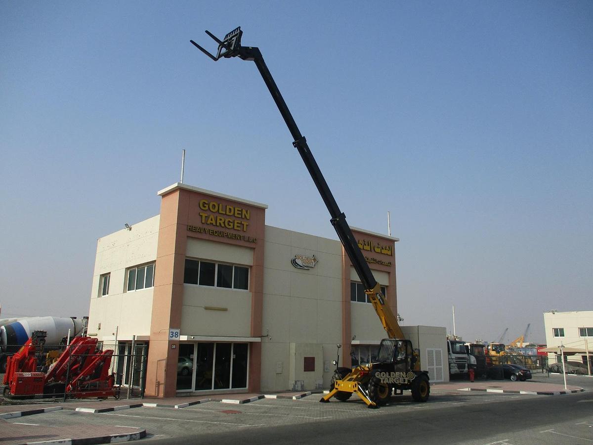 Used Caterpillar TH417 Boom Loader 2013