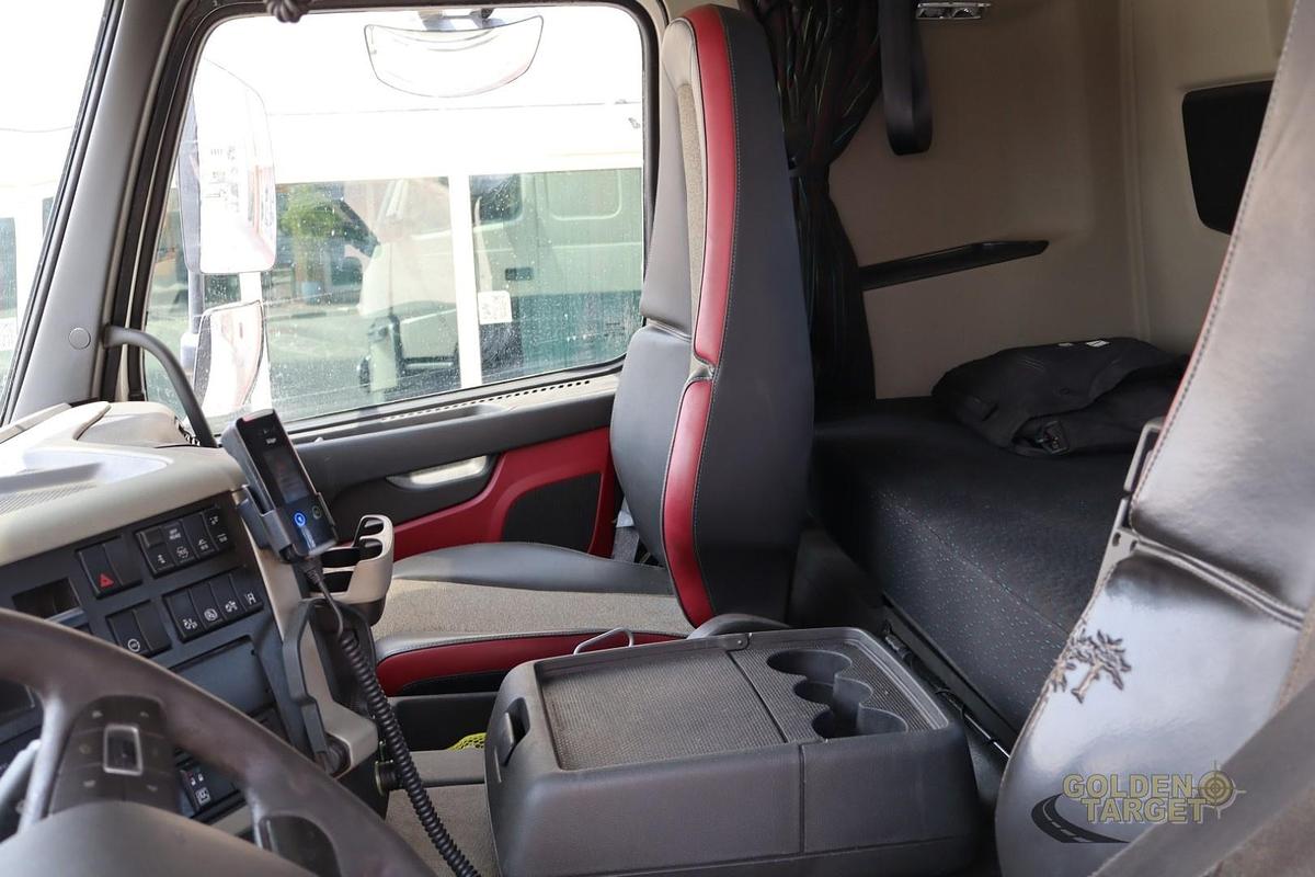 Used VOLVO  FM420 6x2 Double Skip Loader 2018