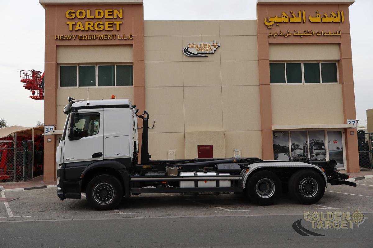 Used Mercedes Arocs 2545 6x2 Hook Loader 2017