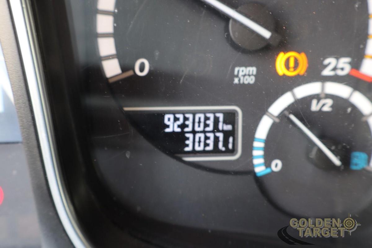 Used Mercedes Actros 2548 6x2 Skip Laoder 2016