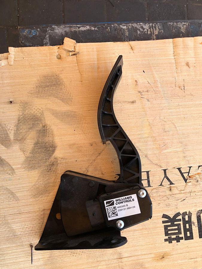 Used Tadano ATF-80 Electronic Accelerator Pedal  with TPS