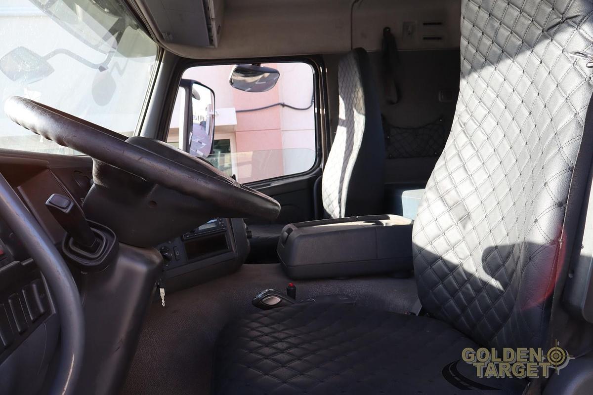 Used VOLVO FM440 4x2 Skip Loader 2013